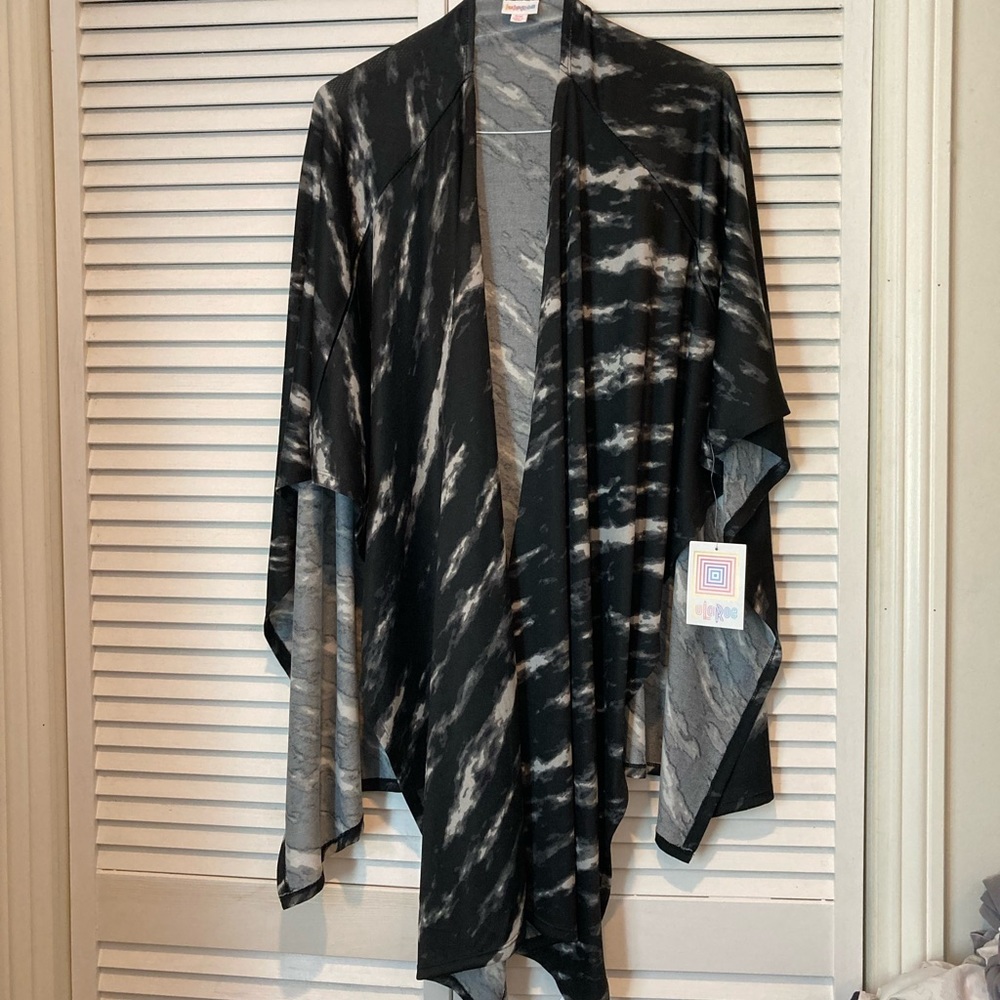 S/M Lularoe Savannah Kaftan